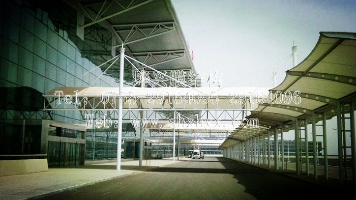 機(jī)場(chǎng)候機(jī)室停車(chē)棚膜結(jié)構(gòu).jpg