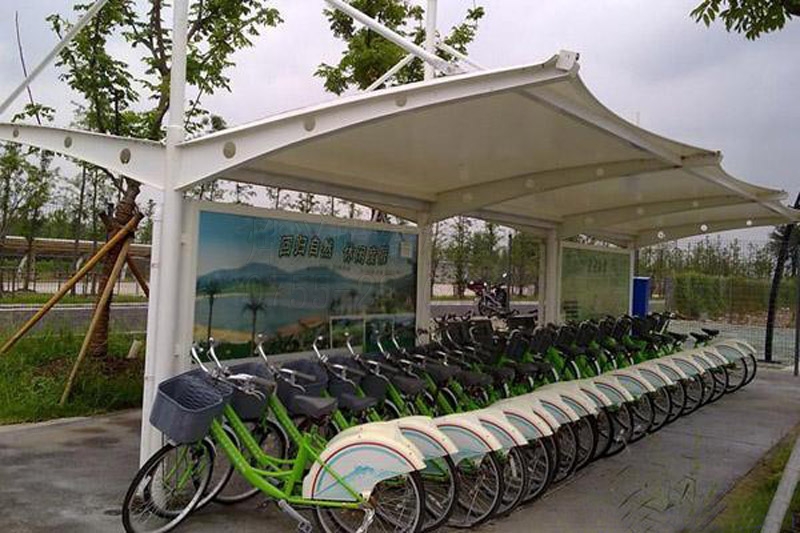 張拉膜車棚安裝找哪家膜結(jié)構(gòu)公司好？